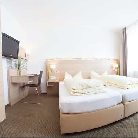 Hotel Vitis Erding Exterior photo