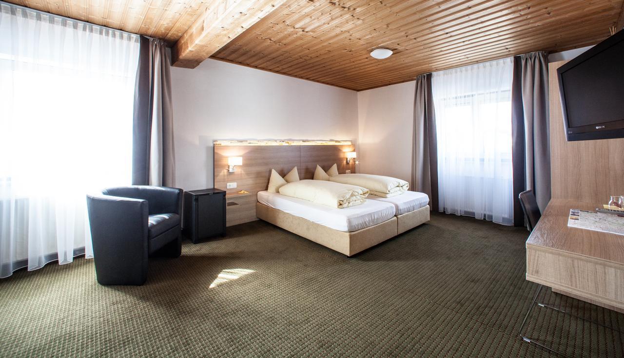 Hotel Vitis Erding Exterior photo