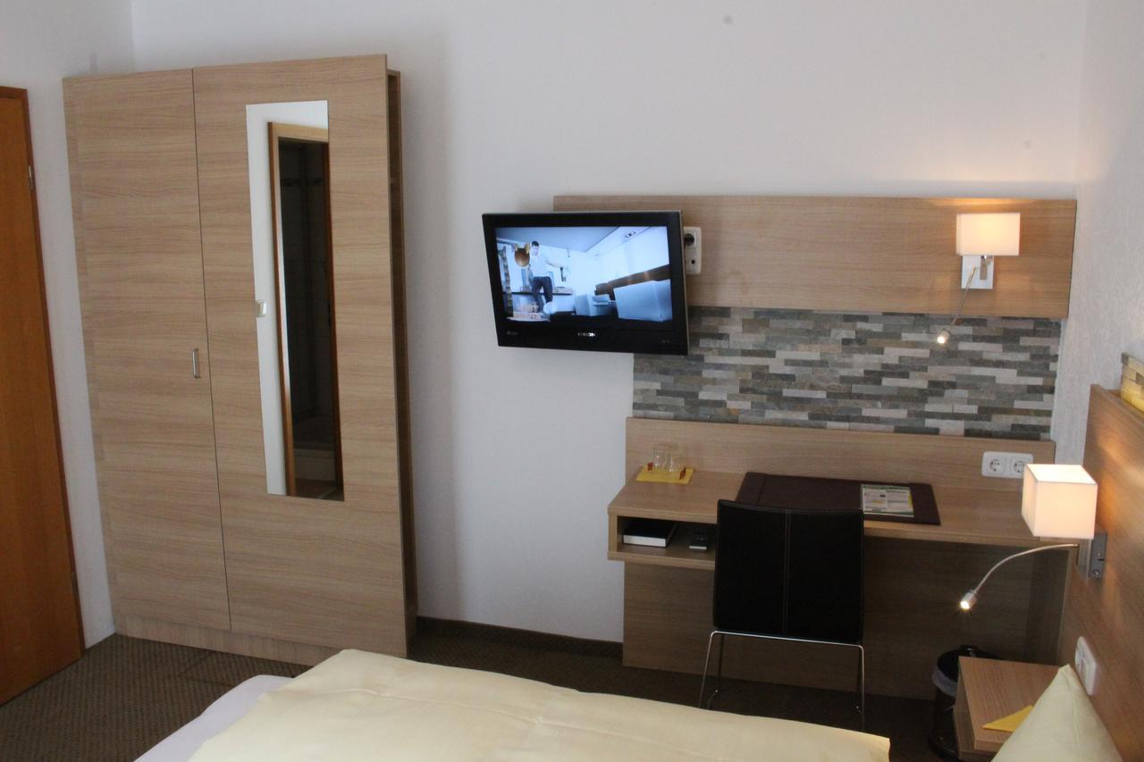 Hotel Vitis Erding Exterior photo